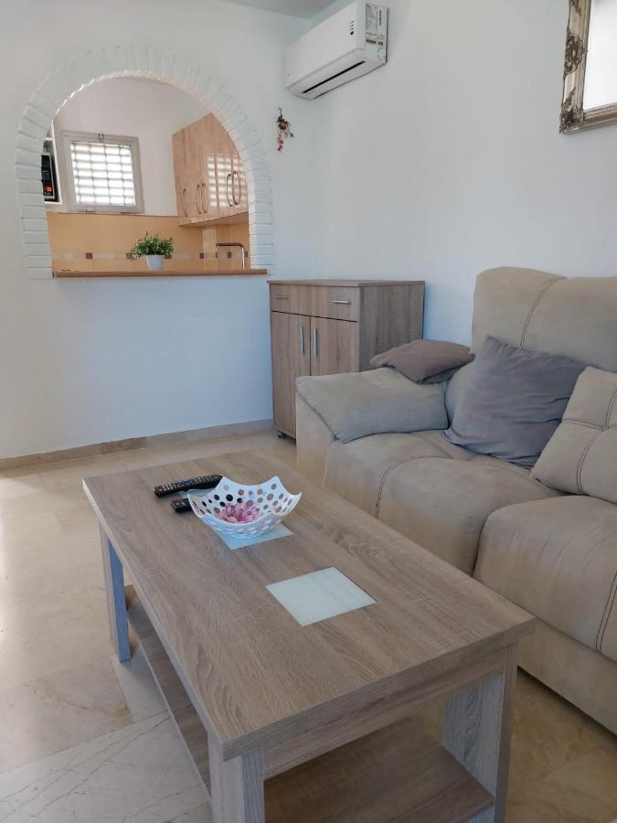 Apartment Lovely In Views Of The Sea, Pool, Terrace, Sofa Bed And Fully Equipped Kitchen